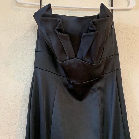 Floor-length strapless black satin gown - size 4 (8UK) - Picture 3 of 5
